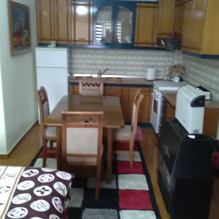 Kici * Korce
